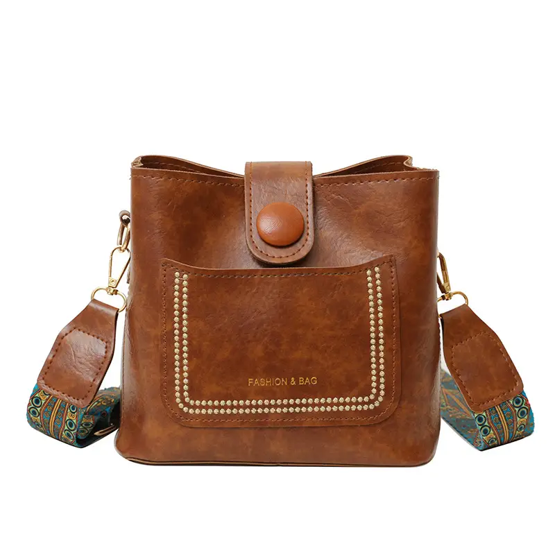 Black Korean Style Shoulder Bag with Wide Strap - Image 6