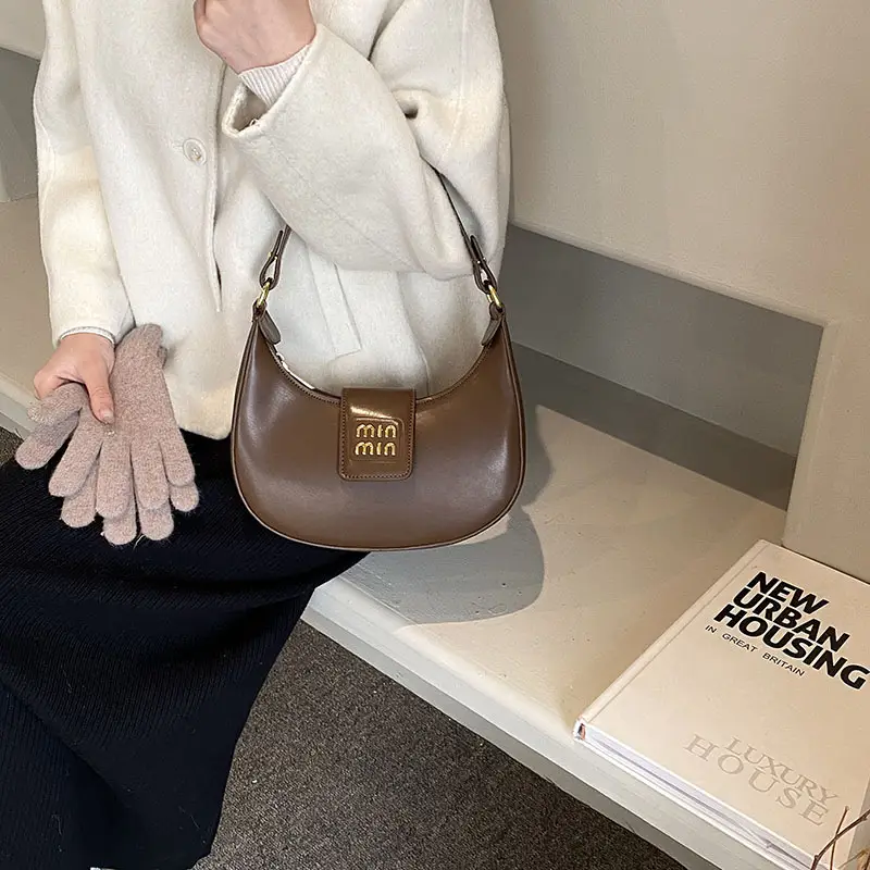 Women's Retro Crossbody Bag Brown Leather Commuter Style — feature 12
