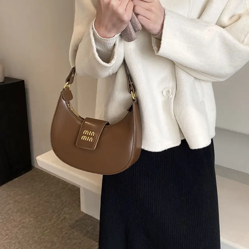 Women's Retro Crossbody Bag Brown Leather Commuter Style — feature 13
