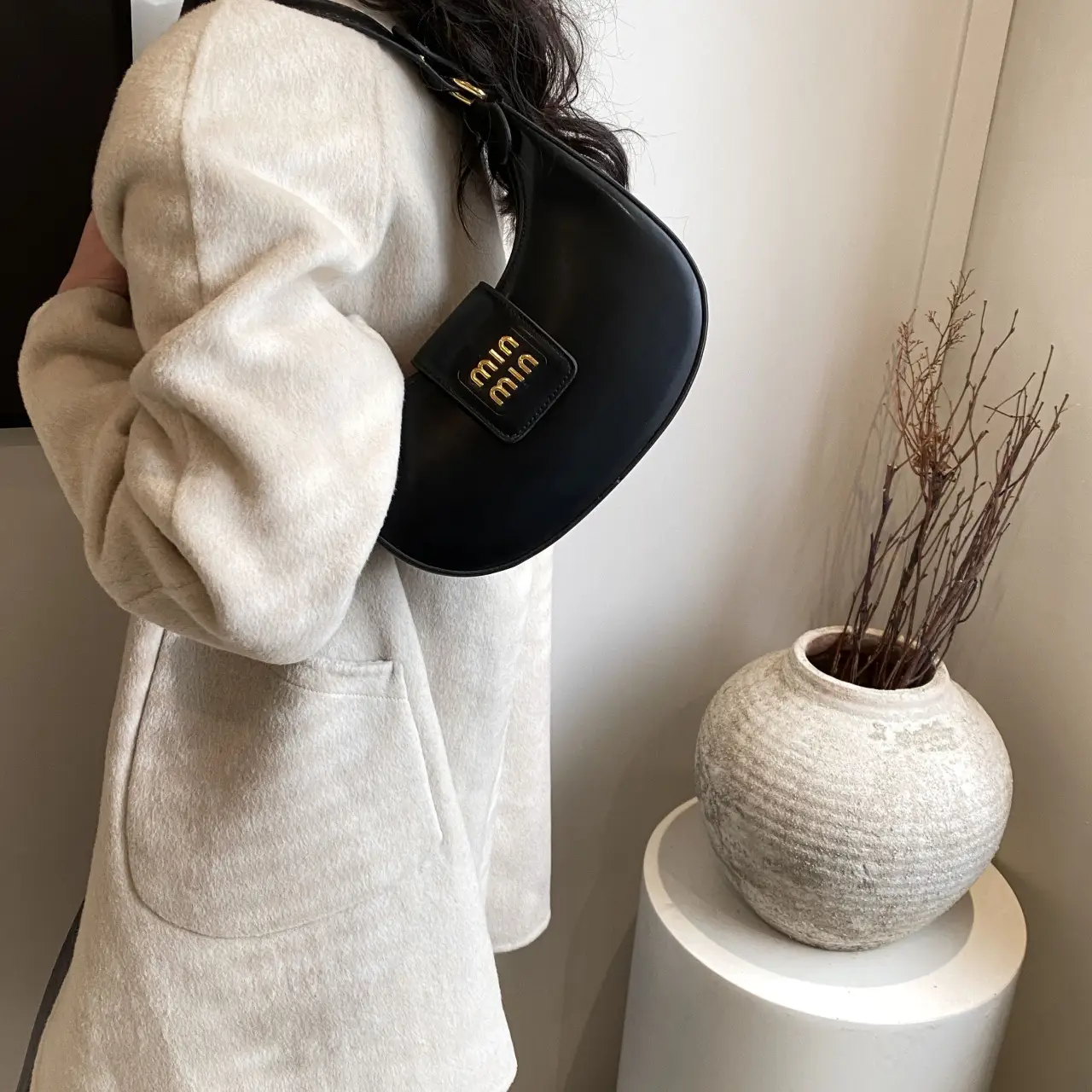 Women's Retro Crossbody Bag Brown Leather Commuter Style — feature 25