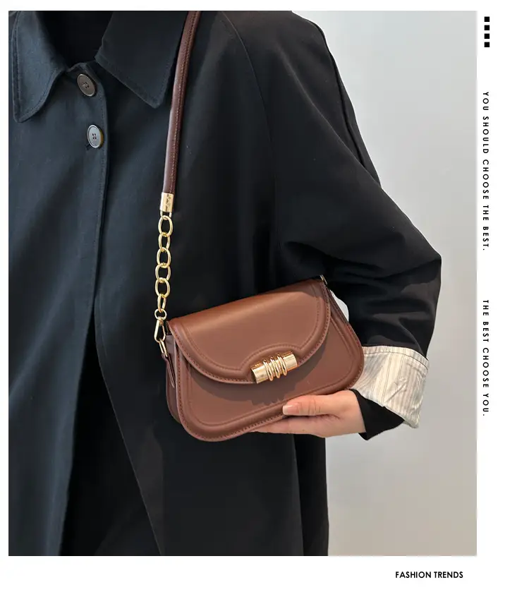 Women's Retro Chain Shoulder Bag Brown 2024 — feature 2