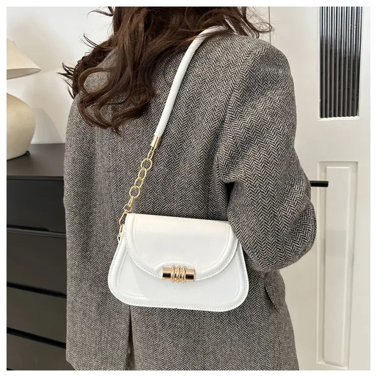 Women's Retro Chain Shoulder Bag Brown 2024 — feature 22