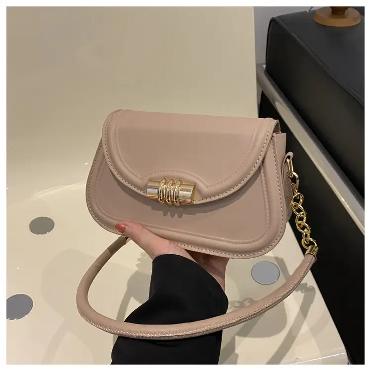 Women's Retro Chain Shoulder Bag Brown 2024 - Image 4