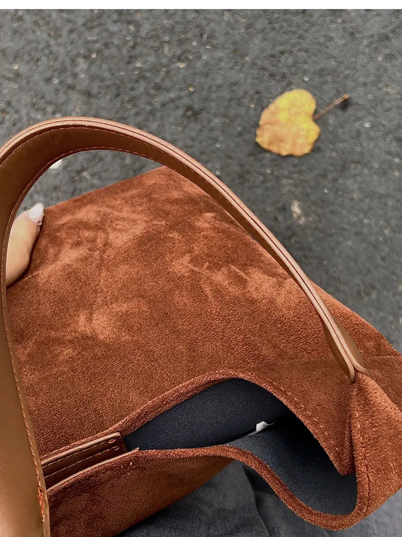 Frosted Leather Shoulder Bag Large Capacity 2023 — feature 18
