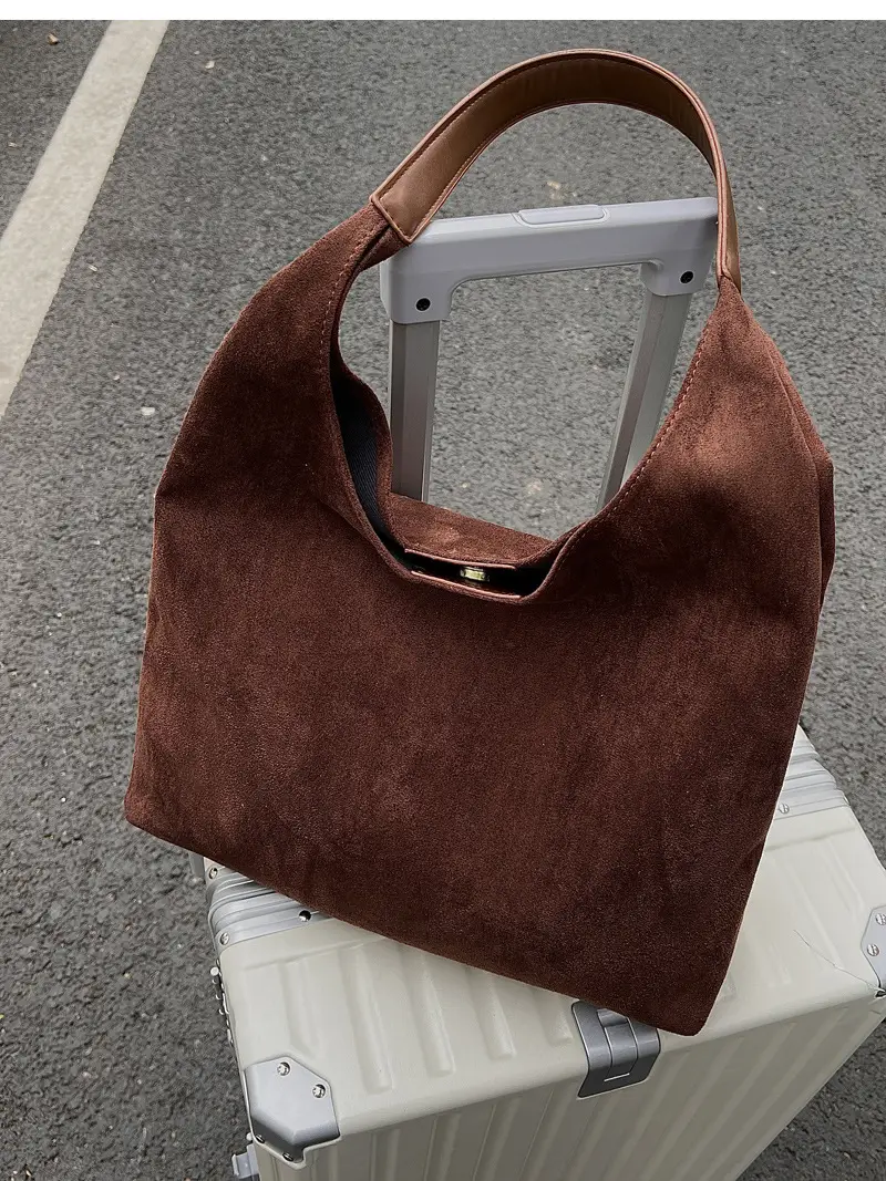 Frosted Leather Shoulder Bag Large Capacity 2023 — feature 6