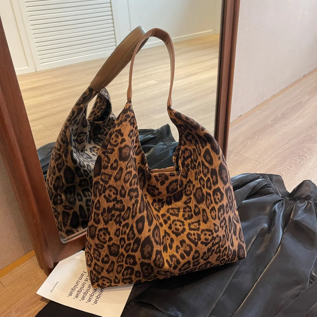 Frosted Leather Shoulder Bag Large Capacity 2023 - Image 9