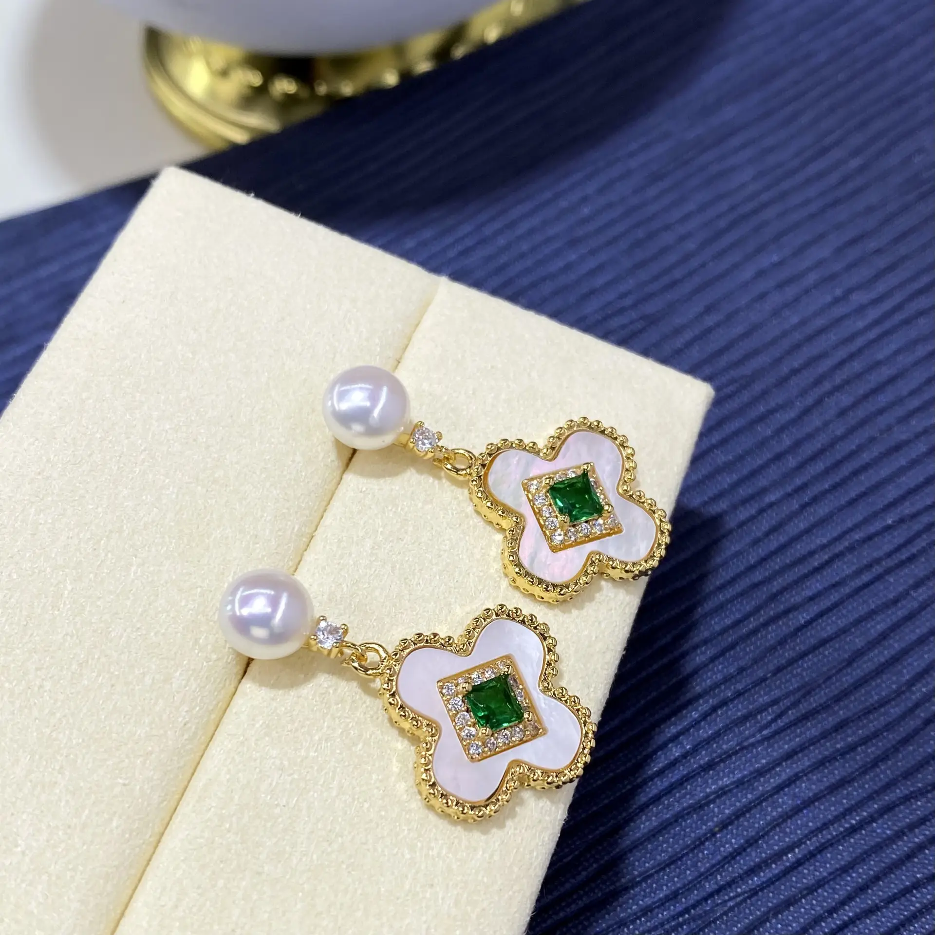 Natural Freshwater Pearl Clover Earrings with Green Diamond - Image 5