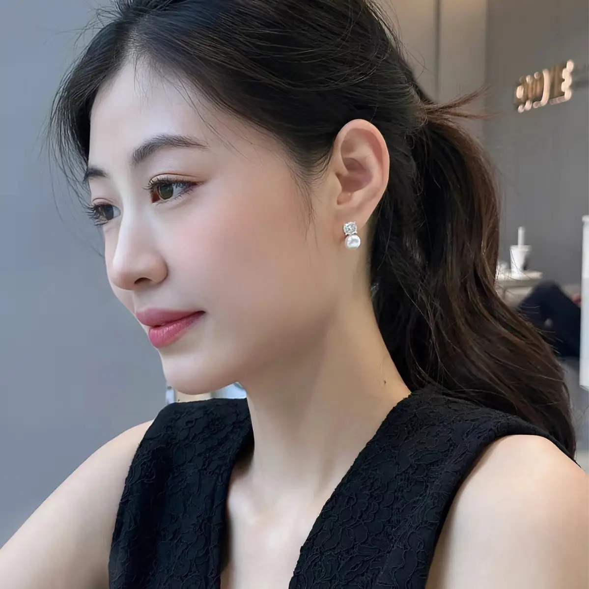 TikTok Exclusive Natural Freshwater Full Diamond Light Luxury Earrings High Elegant for Women - Image 4