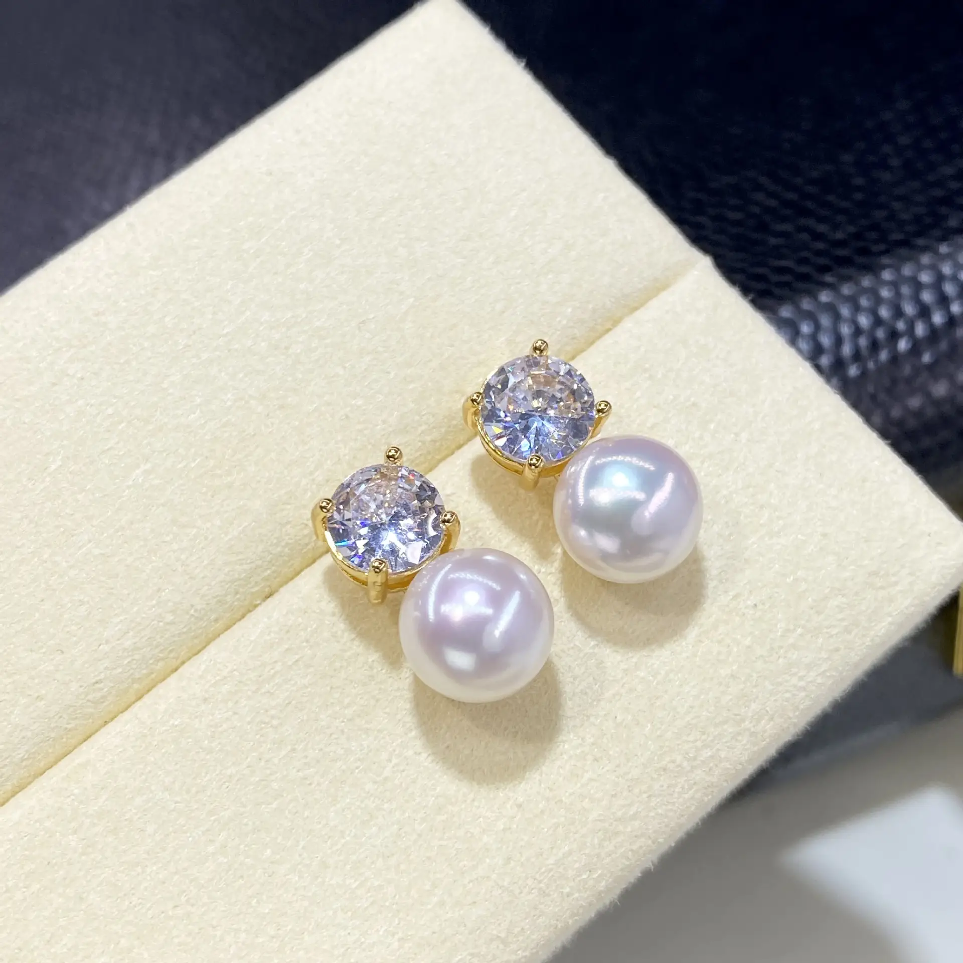 TikTok Exclusive Natural Freshwater Full Diamond Light Luxury Earrings High Elegant for Women - Image 5