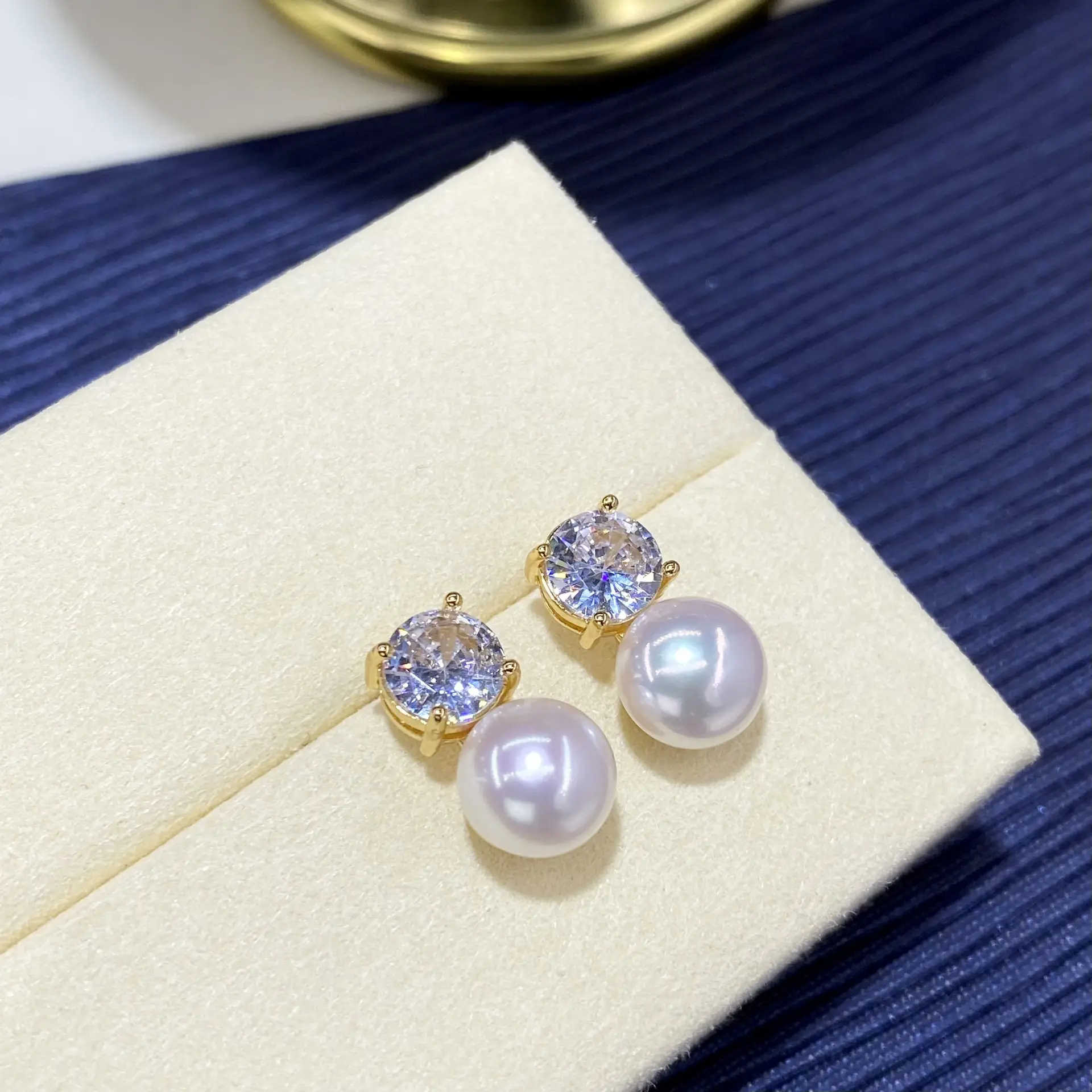 TikTok Exclusive Natural Freshwater Full Diamond Light Luxury Earrings High Elegant for Women - Image 6