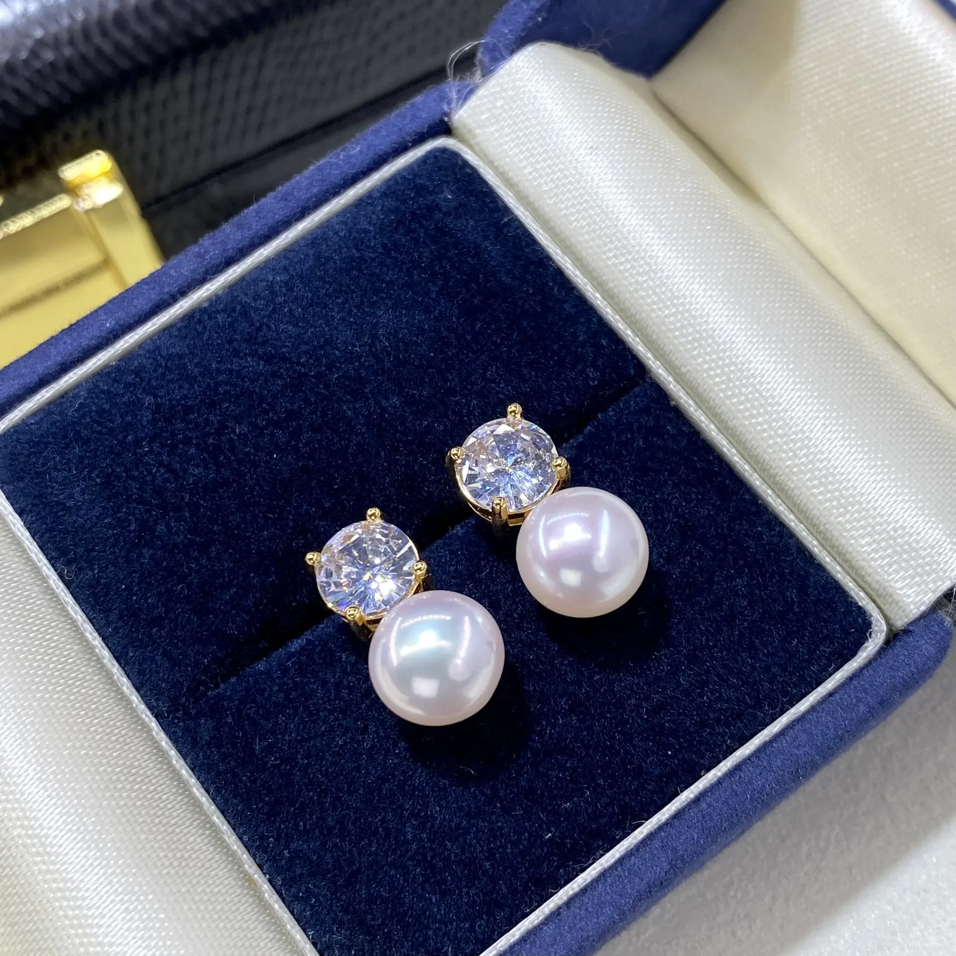 TikTok Exclusive Natural Freshwater Full Diamond Light Luxury Earrings High Elegant for Women — feature 6