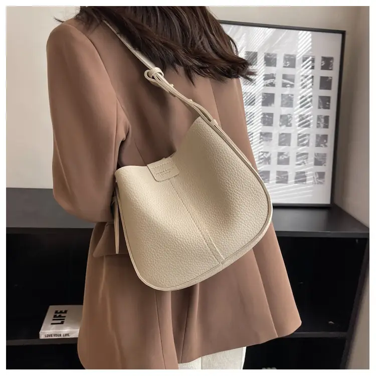 Vintage Brown Bucket Bag for Women Large Capacity Messenger Bag - Image 4