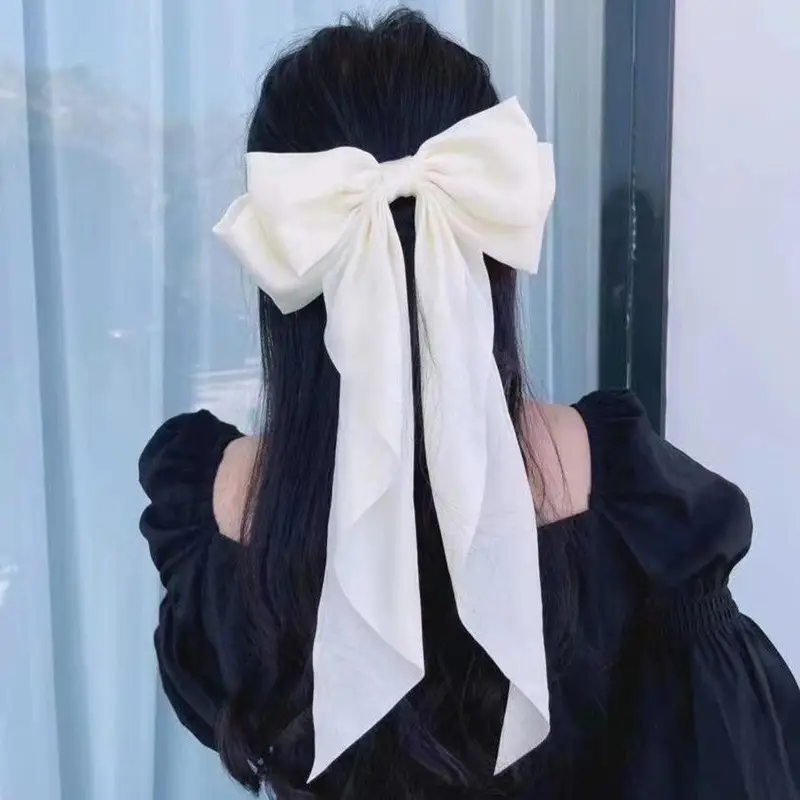 Oversized Bow Hairpin with Pearl Button, Forest Fairy Design — feature 9