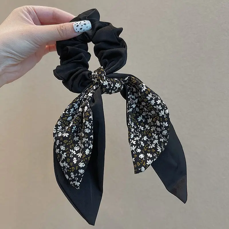 Floral Ribbon-Black