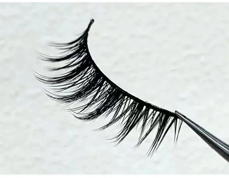 Maillard Style Thick False Eyelashes for All Occasions — feature 5