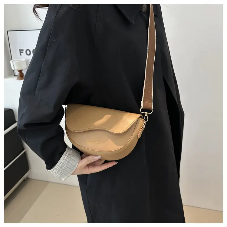 Women's Crossbody Bag Cream PU Leather 2024 Winter — feature 44
