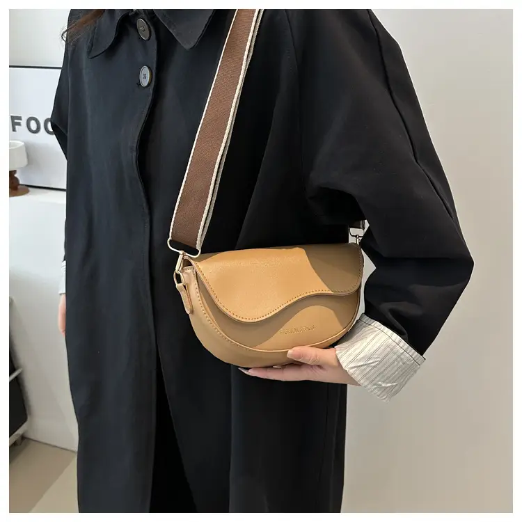 Women's Crossbody Bag Cream PU Leather 2024 Winter — feature 46