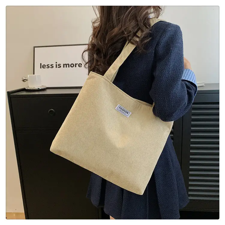 Green Korean Style Shoulder Messenger Bag 2024 — feature 13