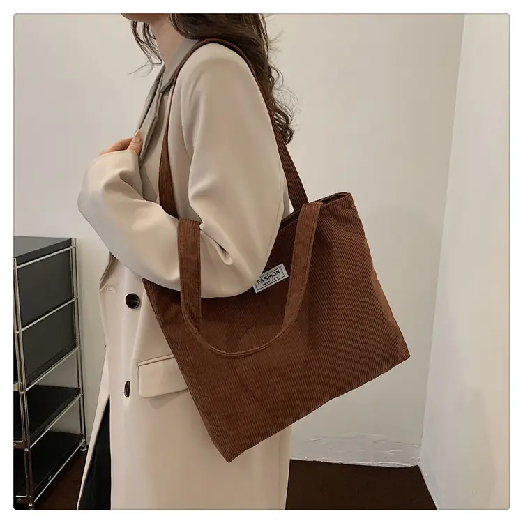 Green Korean Style Shoulder Messenger Bag 2024 — feature 18