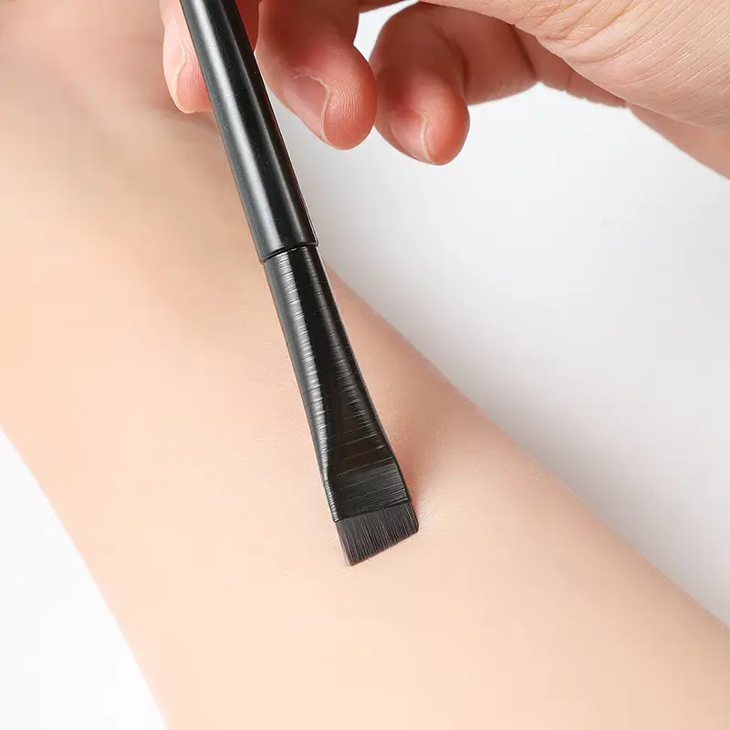 Cross-border eyeliner brush with oblique head for precise eye makeup — feature 8