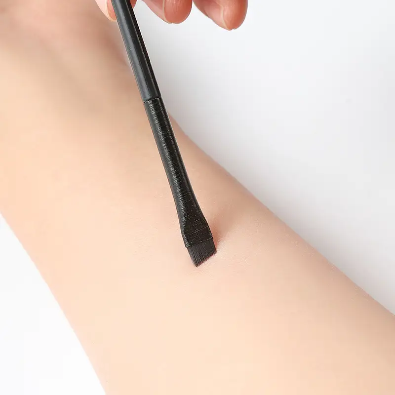 Cross-border eyeliner brush with oblique head for precise eye makeup — feature 9