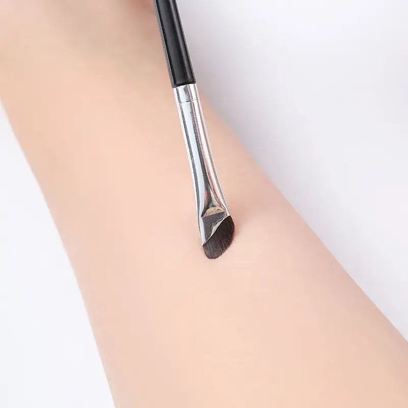 Fine Blade Eyebrow & Eye Makeup Brush for Beginners - Image 7