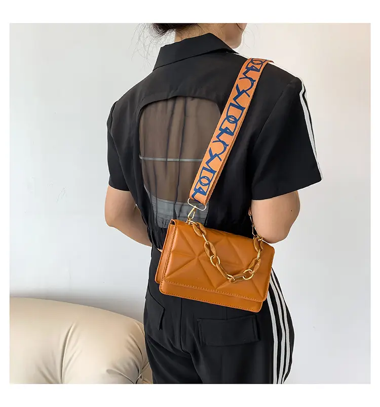 2023 Summer Black Nylon Shoulder Bag with Gold Strap — feature 14