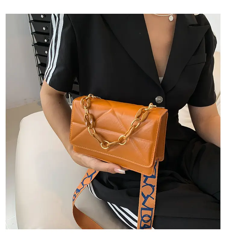 2023 Summer Black Nylon Shoulder Bag with Gold Strap — feature 16