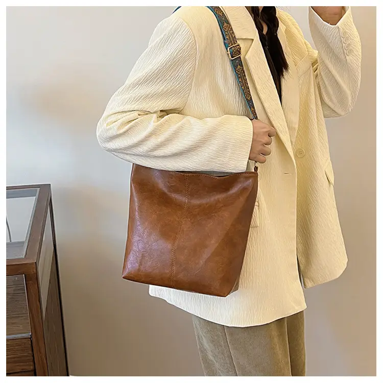 Women's Ethnic Wide Strap Bucket Bag 2024 - Image 8