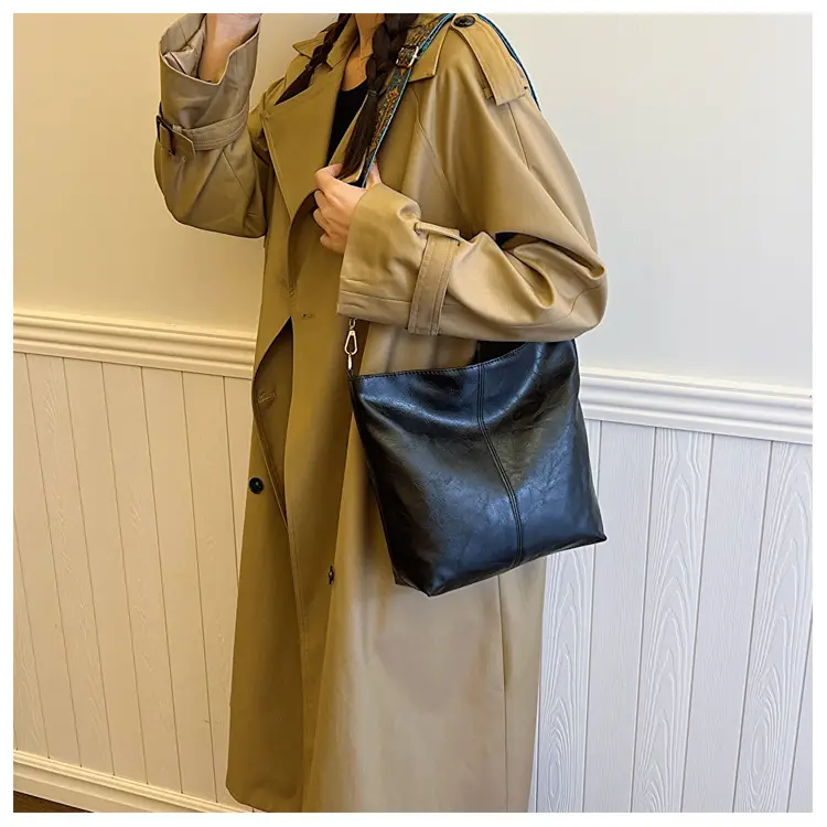 Women's Ethnic Wide Strap Bucket Bag 2024 — feature 11