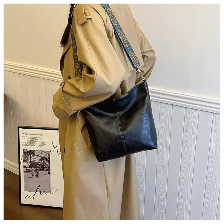 Women's Ethnic Wide Strap Bucket Bag 2024 — feature 12