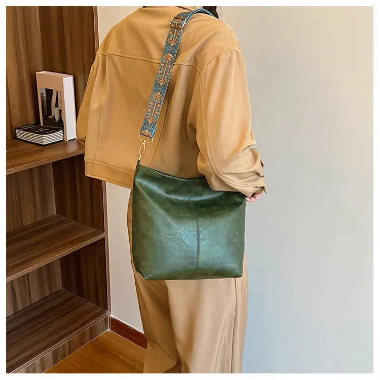 Women's Ethnic Wide Strap Bucket Bag 2024 — feature 23