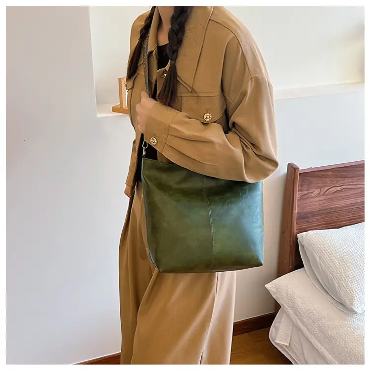 Women's Ethnic Wide Strap Bucket Bag 2024 — feature 26