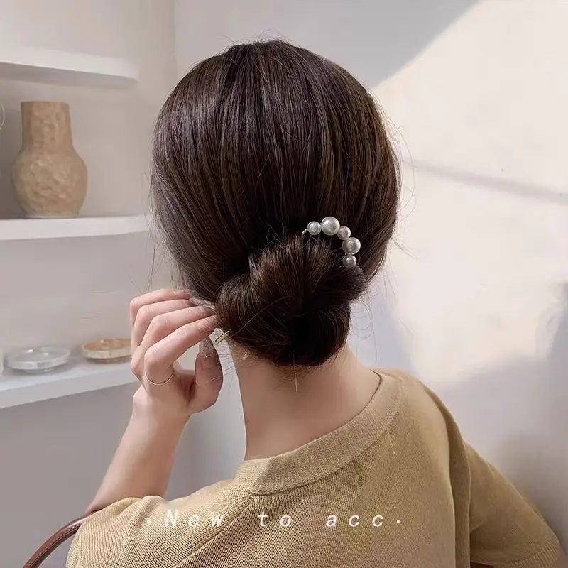 Elegant Pearl Hairpin for Women Golden Modern Style — feature 11