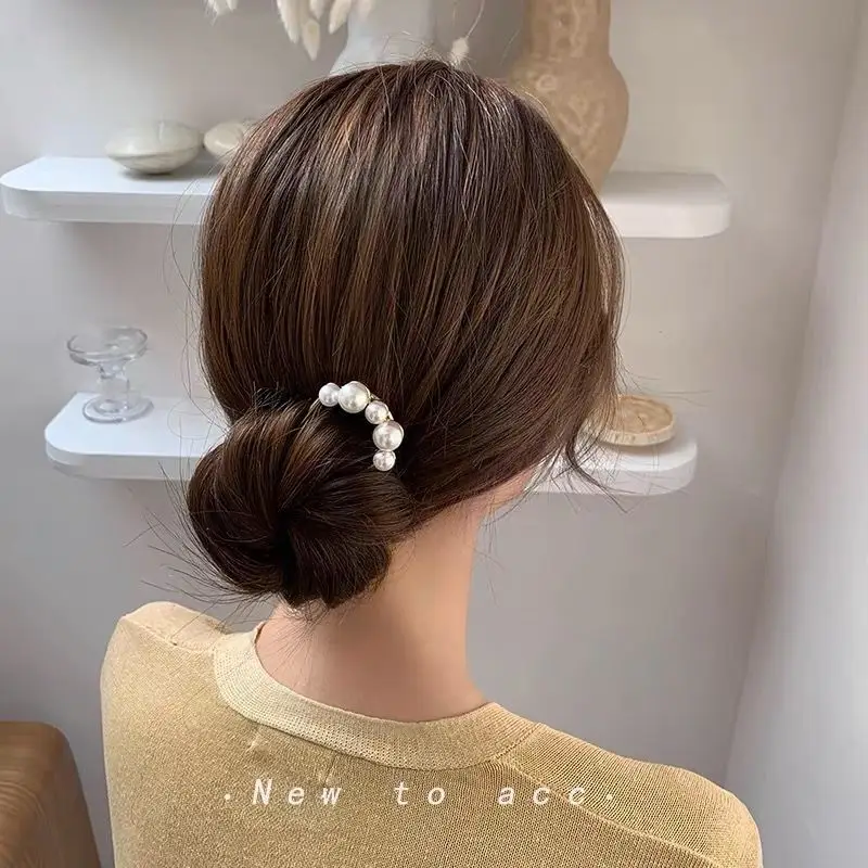 Elegant Pearl Hairpin for Women Golden Modern Style — feature 13