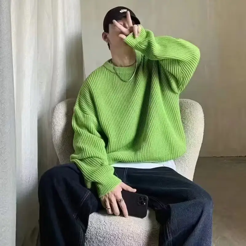 New Hong Kong Style Green Round Neck Sweater — feature 14