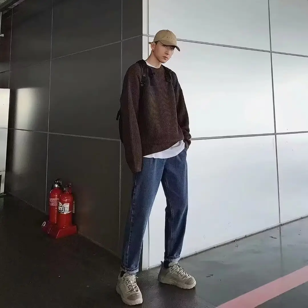 New Hong Kong Style Green Round Neck Sweater — feature 16