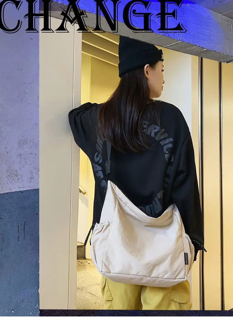 Large Capacity Retro Nylon Shoulder Bag for Men Women — feature 2