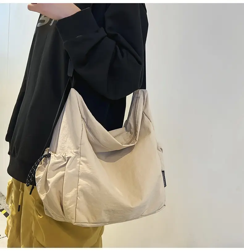 Large Capacity Retro Nylon Shoulder Bag for Men Women — feature 26