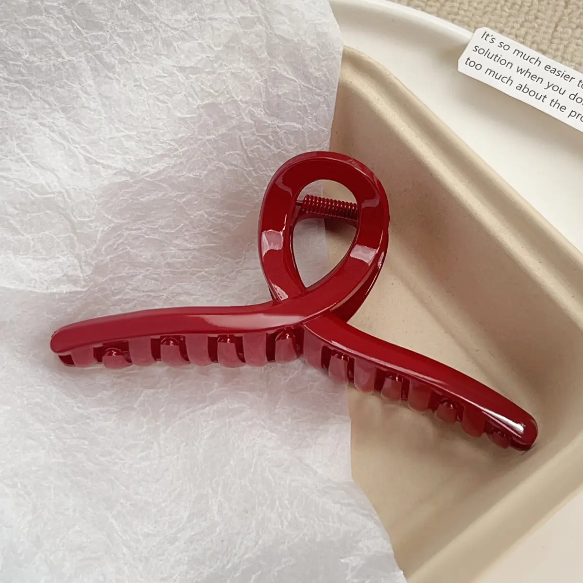 Red Large Hair Clip for Women's Niche Back of Head - Image 2