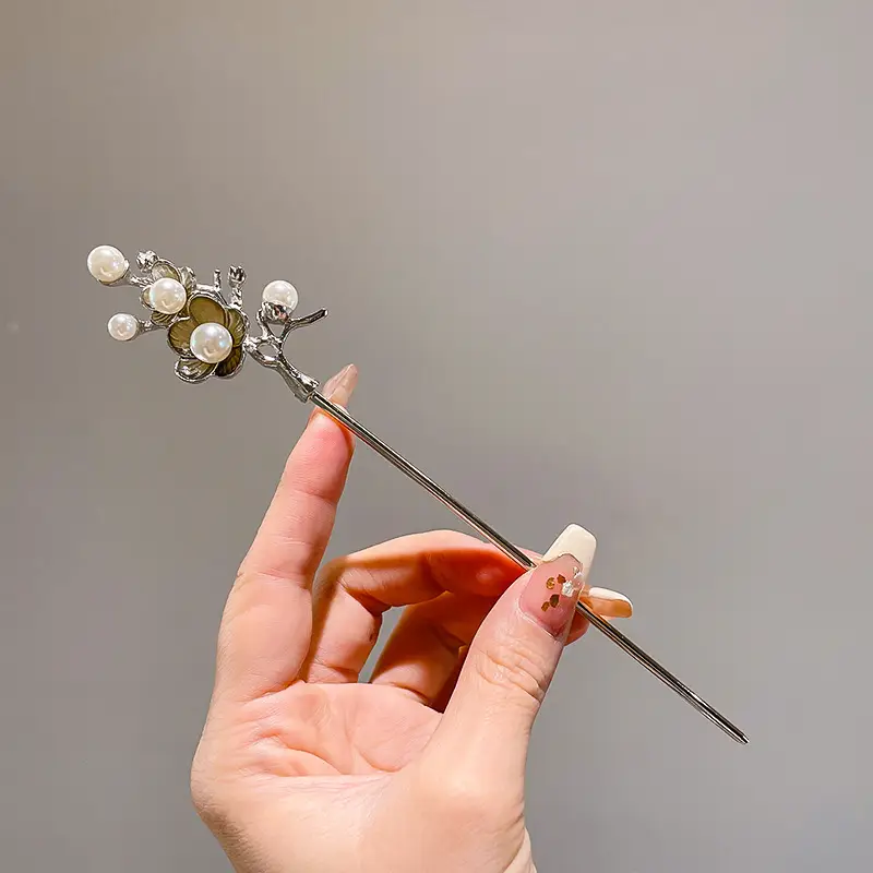 Women's Hanfu Hairpin with Tassels Gold Plated