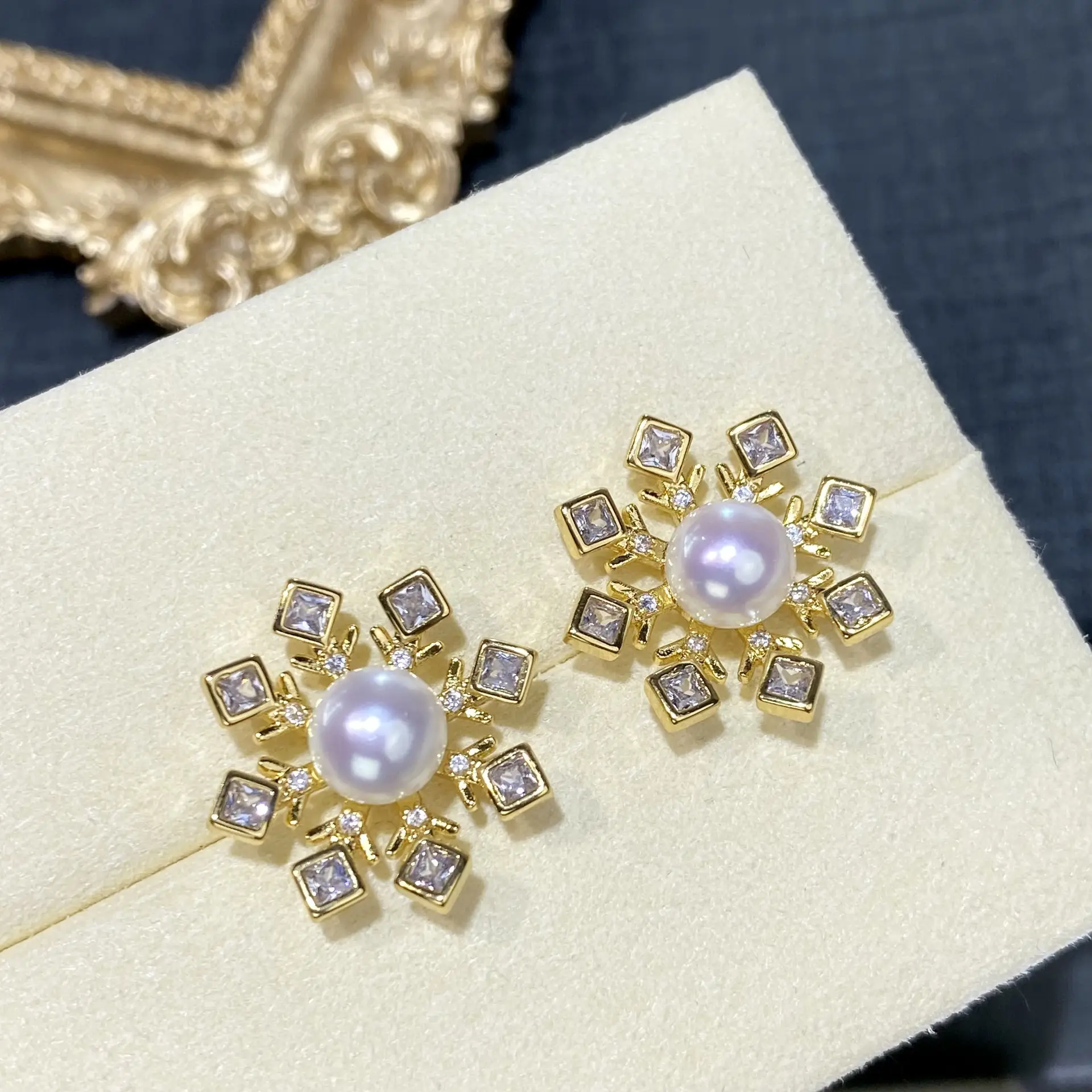 Women Heart Shaped Snowflake Earrings S925 Silver - Image 5