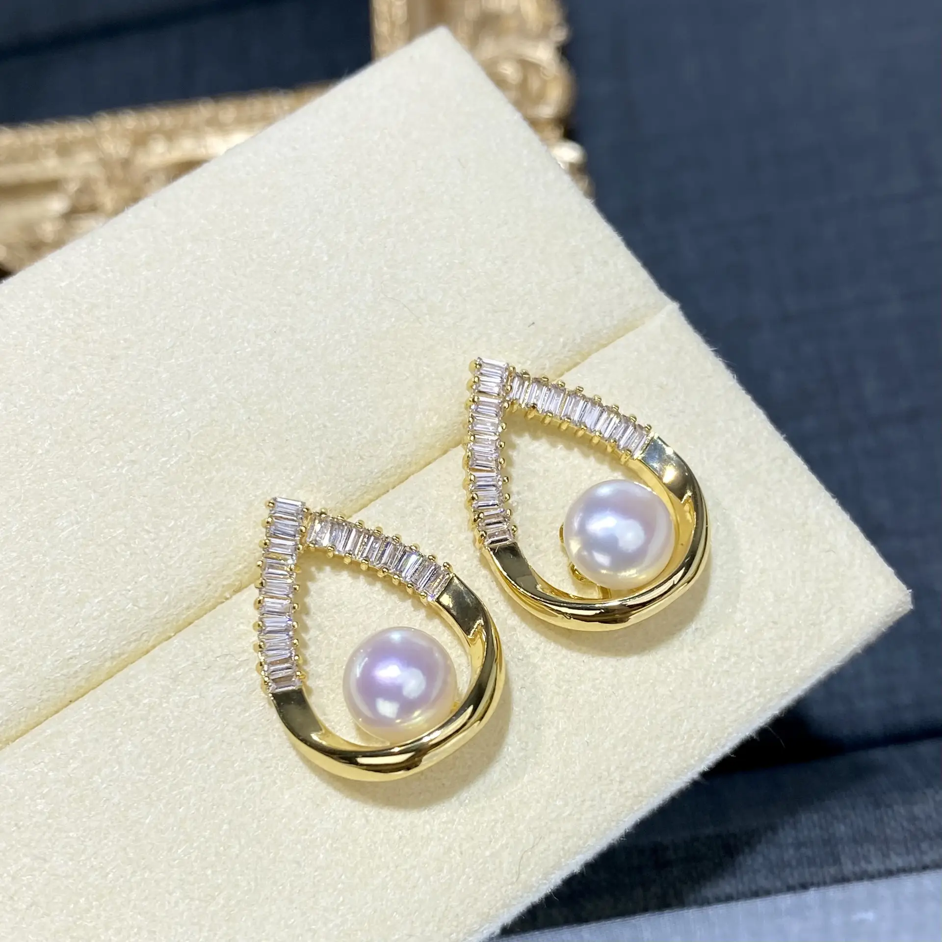 Women Heart Shaped Snowflake Earrings S925 Silver - Image 6