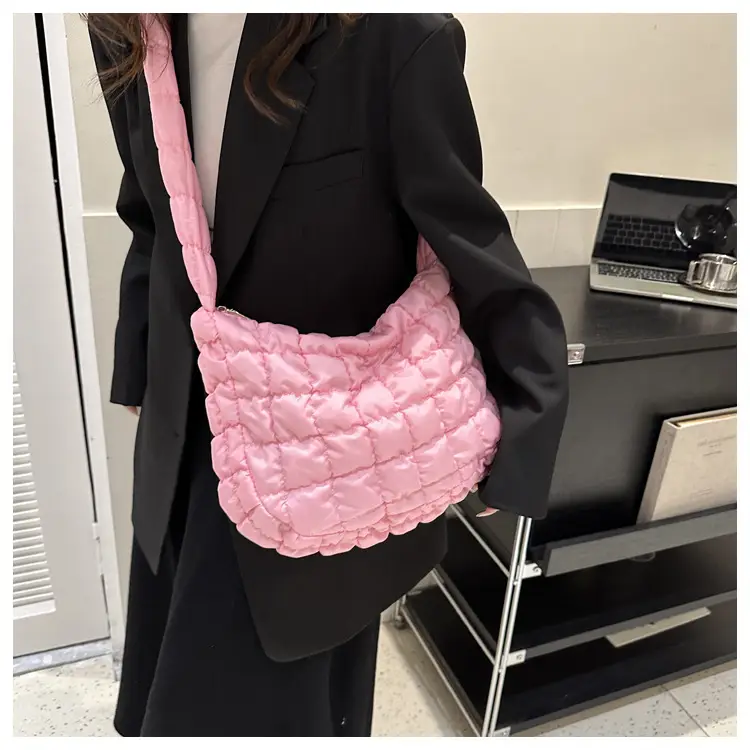 White Bubble Plaid Crossbody Bag 2024 Winter — feature 48