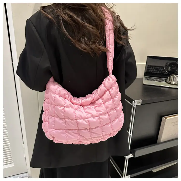 White Bubble Plaid Crossbody Bag 2024 Winter — feature 49