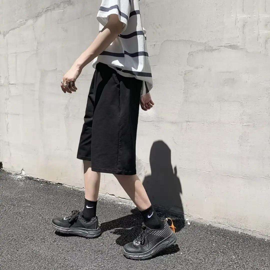 Men Grey Casual Shorts Loose Fit Summer Wear — feature 2