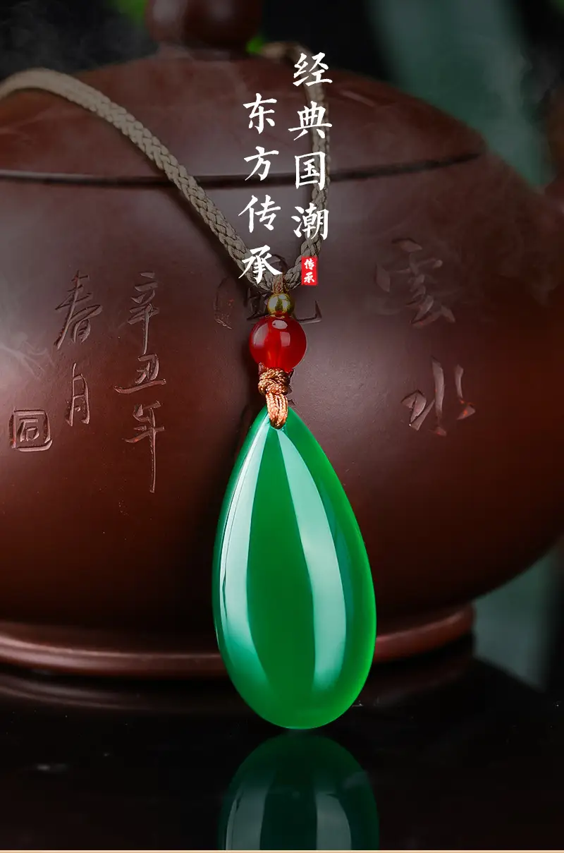 Green Agate Water Drop Pendant for Women — feature 6