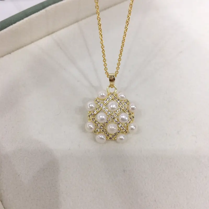 Luxury Pearl Pendant Necklace with Multi-Bead Design - Image 4