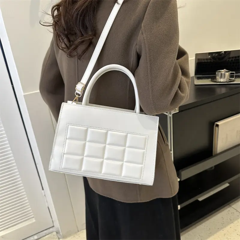 Korean Style Quilted Shoulder Bag Brown White 2024 - Image 9