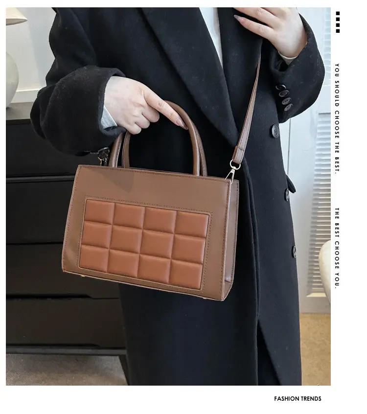 Korean Style Quilted Shoulder Bag Brown White 2024 — feature 1